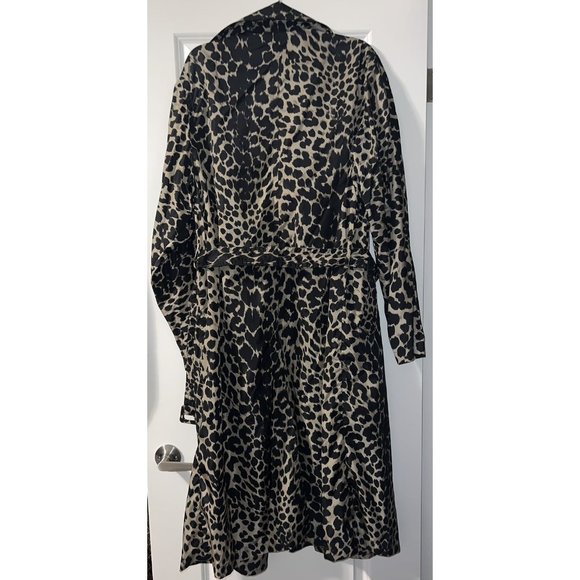 Dries Van Noten Double-Breasted Leopard Coat - Picture 4 of 11